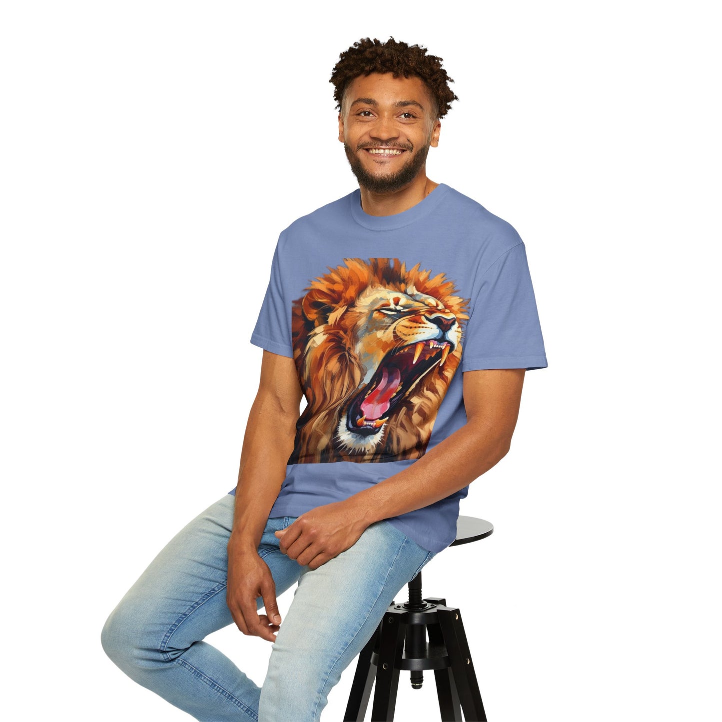 Roaring Lion T-Shirt Bold Wildlife Graphic Tee